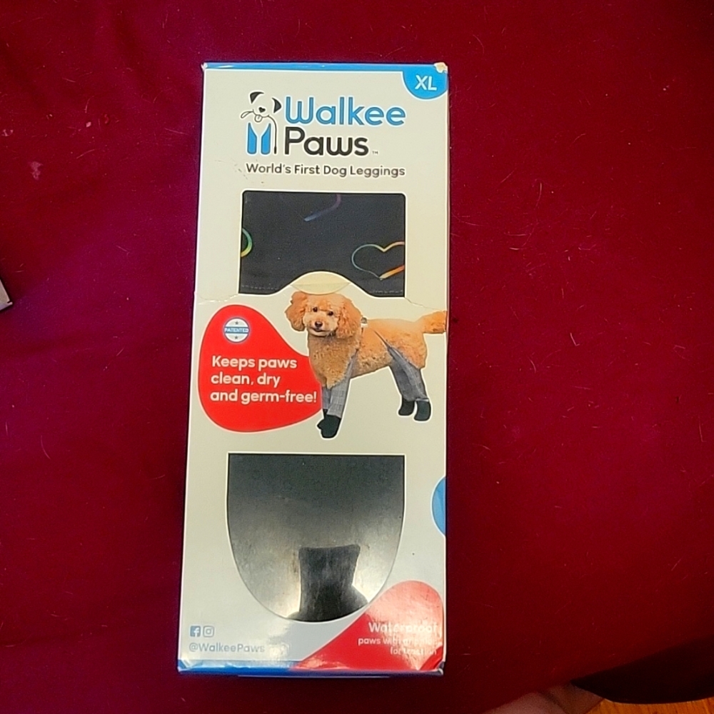 Walkee Paws XL heart on black